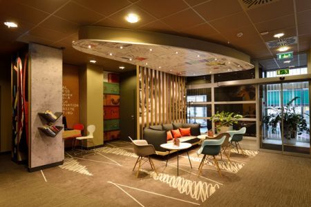 Lobbybar in het Hotel Ibis City Boedapest City - goedkope accommodatie in Boedapest