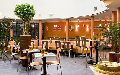 3* Het restaurant van het Ibis Heroes Square Hotel in Boedapest