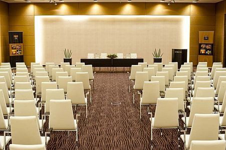 Vergaderruimte en conferentiezaal in Abcus Wellness Hotel Herceghalom