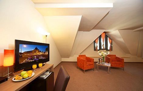 Erzsebet Kiralyne Hotel Godollo - goedkope hotelkamer - ideale accommodatie tijdens de Formula 1 wedstrijd Hungaroring