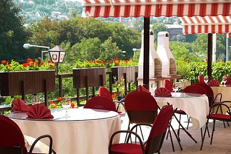 Mooi panoramauitzicht over de hele stad - Danubius Hotel Budapest