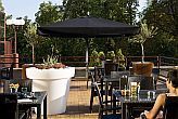 Elegante en romantische terras van Novotel City - viersterren hotels in Boedapest